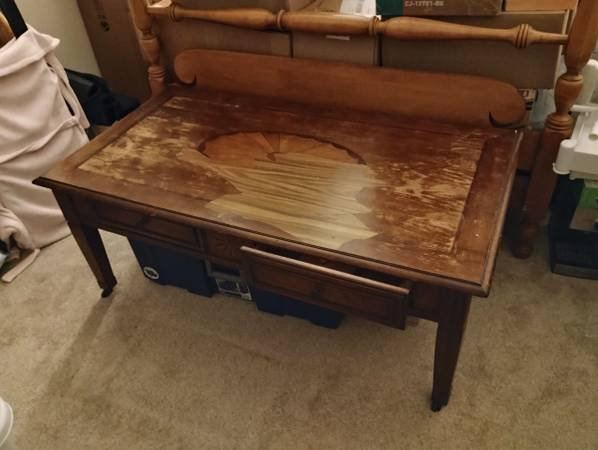 Free Coffee Table: photo from the original post